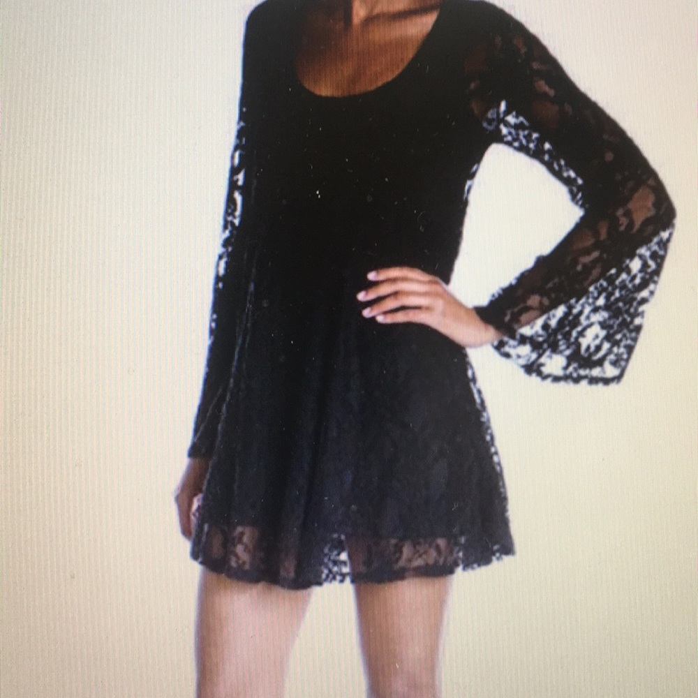 Show Me Your MuMu Black Lace dress with sleeves